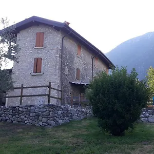  Ferienhaus Ca Dei Casai Apartment, Di Garda E Relax. Italien